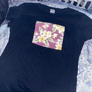LARGE HUF TSHIRT, FLOWERS